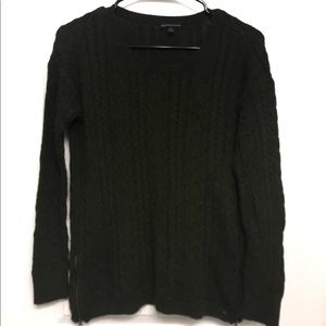Dark Green Cable-Knit AEO Sweater